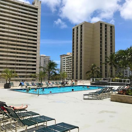 Waikiki Banyan Oasis With Partial Ocean View, 1-Block To Beach, Free Parking Apartment Honolulu Exterior photo